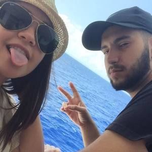 Meet your Posher, Nicholas